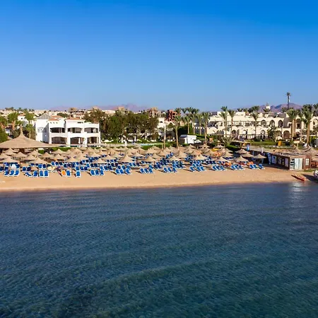 Ivy Cyrene Island Aqua Park Resort (Adults Only)-3