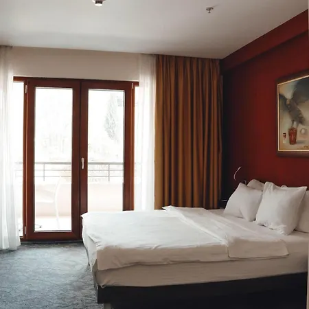 Hotel Pine-2