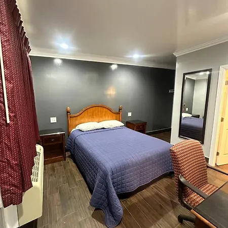 Travelers Inn-3