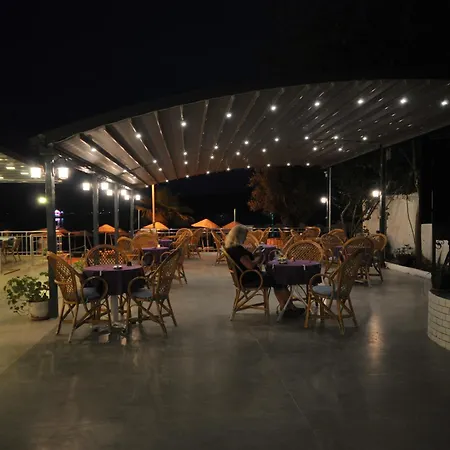 Amos Hotel-3