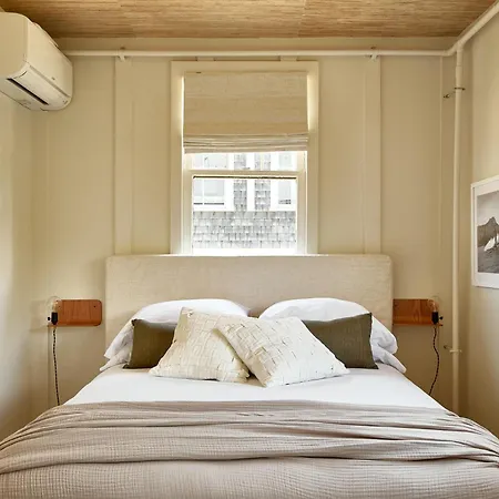 Block Island Beach House-2