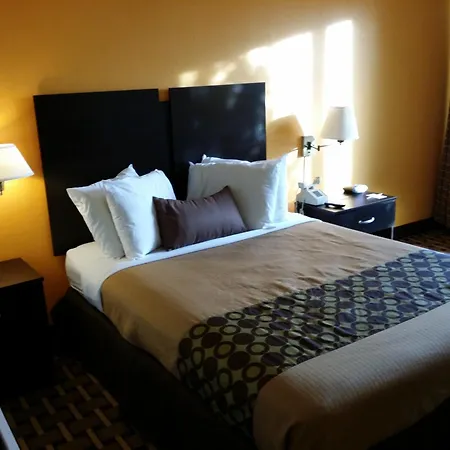 Ahoskie Inn-3
