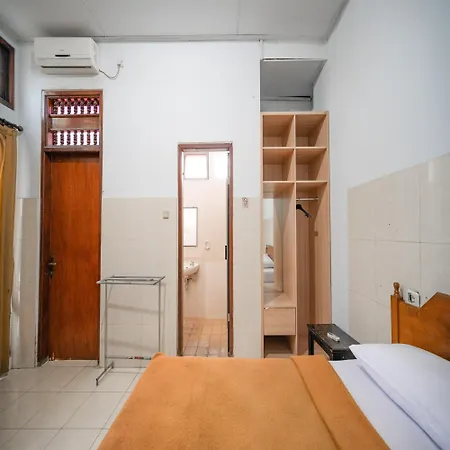 Hotel Dewata Indah Denpasar Mitra Reddoorz-2