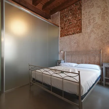 Palazzo Di Giulietta - Juliet'S Palace Verona-2