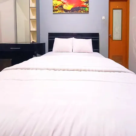 D'Waru Homestay Syariah Near Jl Slamet Riyadi Mitra Reddoorz-2