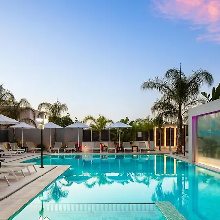 Sapphire Blue Suites-3