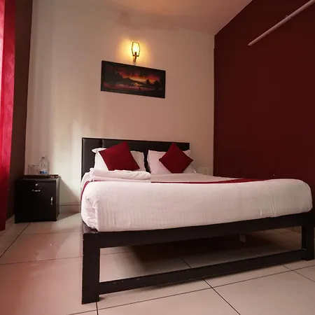 Atmos Inn Calicut Near Aster Mims Hospital-3