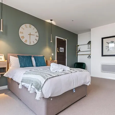 Redcar Beach Suites-3