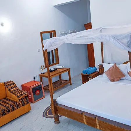 Tuna Nungwi Beach Bungalows-3