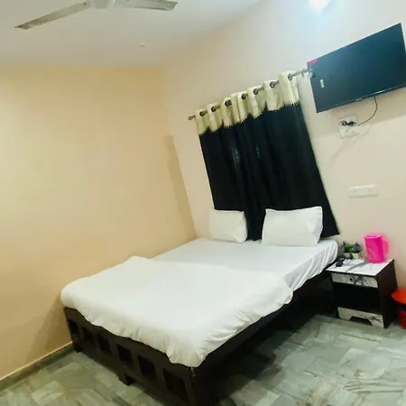 Luv Kush Baba Guest House-2