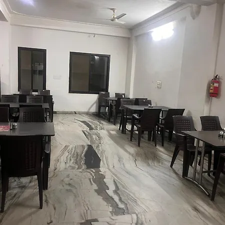 Shanti Palace Hotel-2