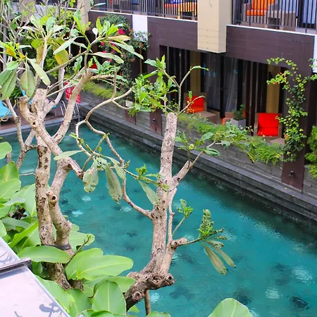 100 Sunset Kuta Hotel & Ballroom-3
