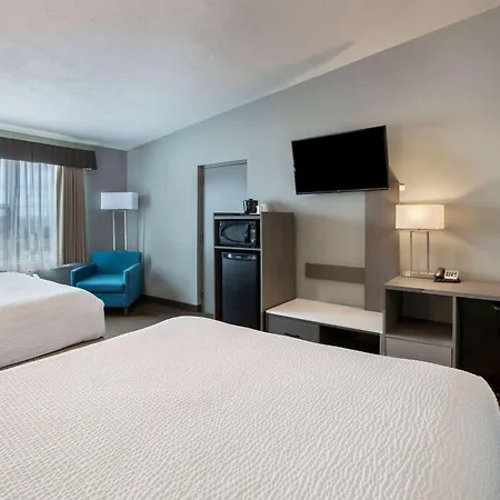 Days Inn & Suites By Wyndham Moncton-2