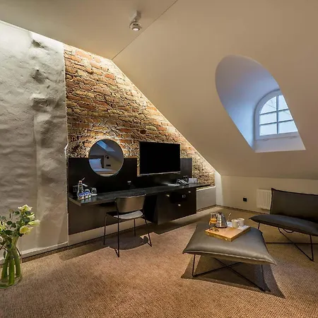 Artagonist Art Hotel-3