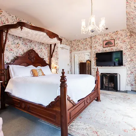Central Park Bed & Breakfast-2