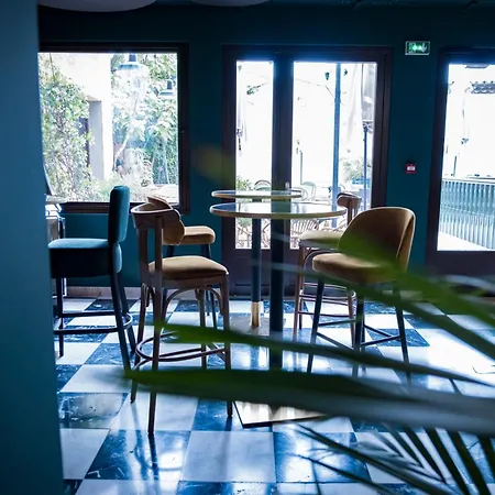 Logis Hotel Les Vignes Blanches-2