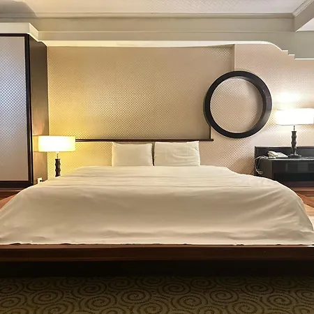 Well Garden Hotel-2
