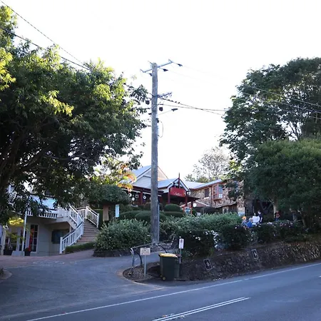 Montville Country Cabins-2