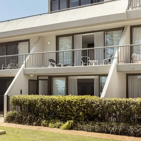 Columbia Beachfront Apartments On Rainbow Bay-3