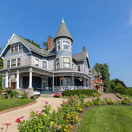 The Hancock House Bed & Breakfast Inn-3
