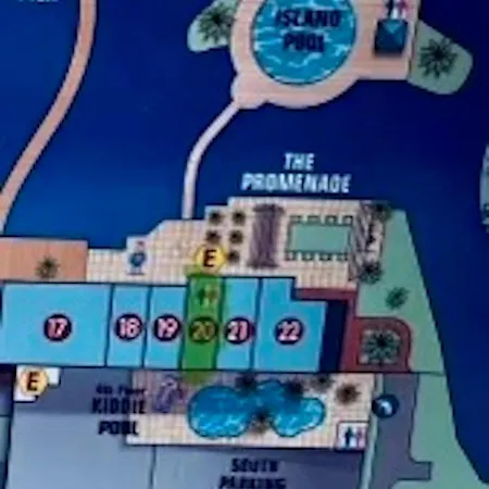 Laketown Wharf Resort: Family-Friendly Beachfront Condos with Lake Views-3