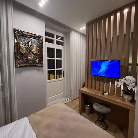 The Aramis Suites-3
