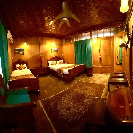 The Badyari Palace Houseboats-3