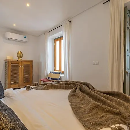 Riad Yannis-2