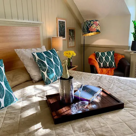 The Coach House Brecon-2