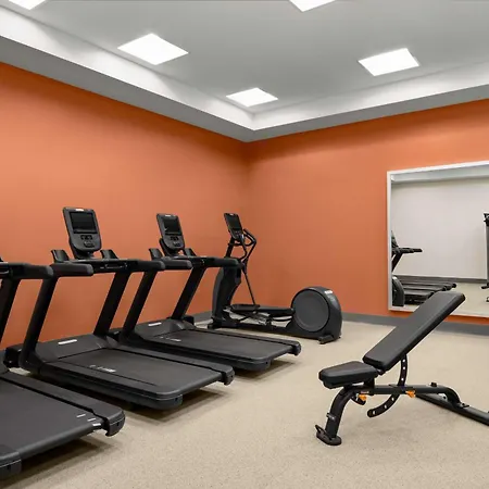 Embassy Suites By Hilton Newark Airport-2