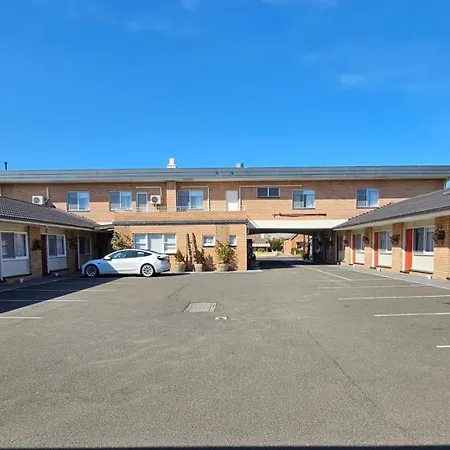 Country Lodge Motor Inn-3