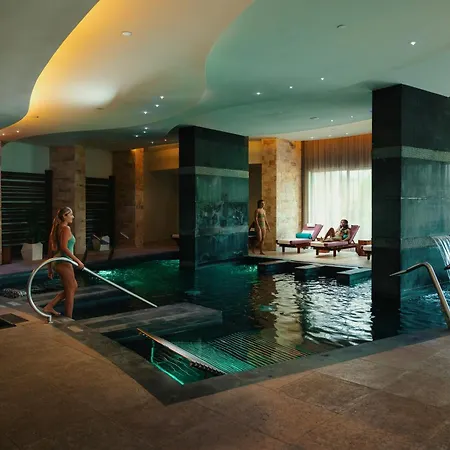 Breathless Riviera Cancun Resort & Spa (Adults Only)-2
