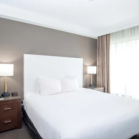Sandman Hotel Abbotsford Airport-3