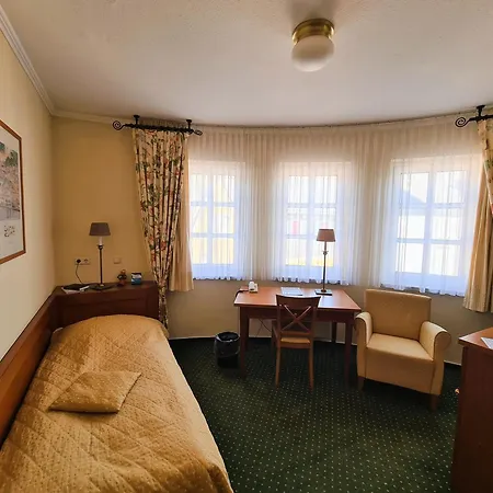 Hotel Zur Post Gmbh Waldbreitbach-3