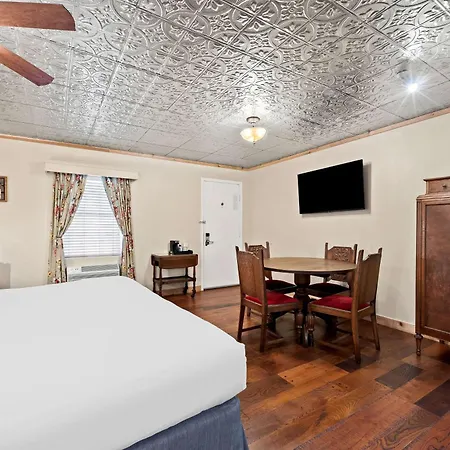 Best Western Route 66 Rail Haven-2