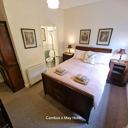 Cambus O' May Traditional Highland Hotel-3