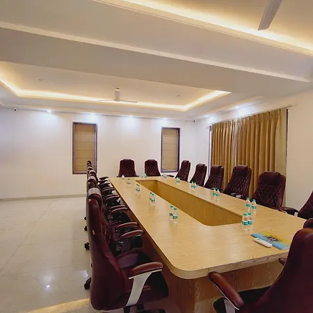 The Hoften Elite 32 Avenue, Sector 15, Gurugram-3
