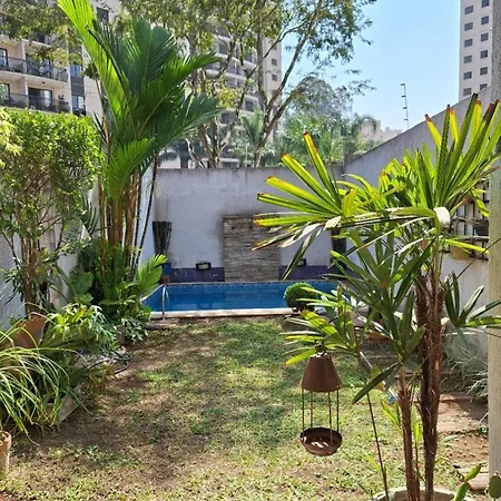 Casa em Santo Amaro com Piscina e Churrasqueira-2