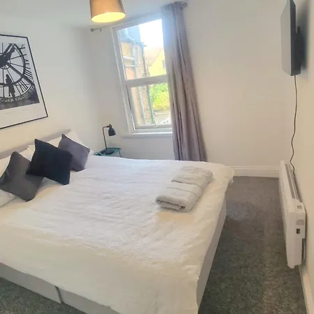 London En-Suite Double Rooms - Leytonstone E11-2