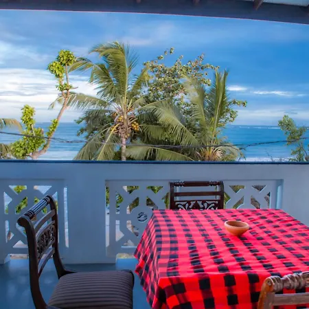 7 Waves Hotel-2