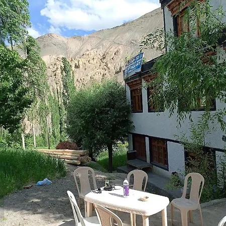 Green Land Guest House Ladakh By Lexstays-3
