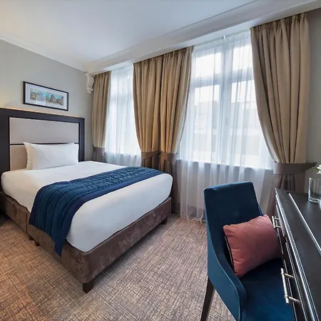 Wellington Hotel By Blue Orchid-3