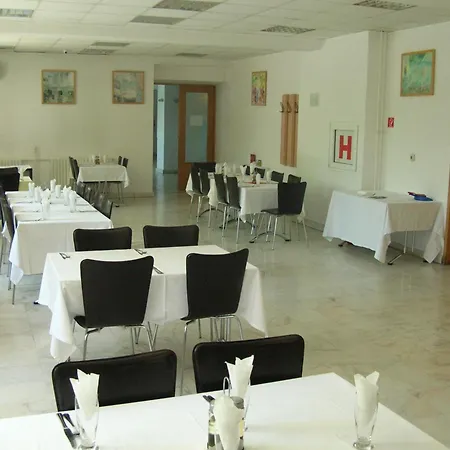 Federatia Romana De Scrima - Hotel Floreta De Aur-3