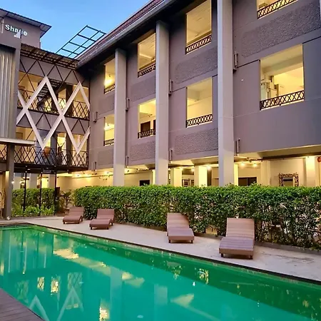 Shane Hotel-3