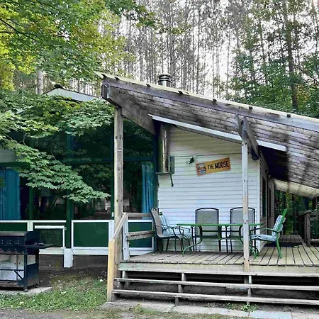 High Falls Bay Cottages, Camping & Waterpark-3