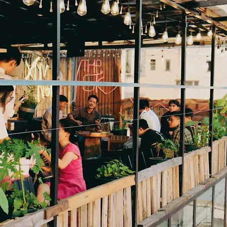 The GK House: Eco-Friendly Central Hostel with Rooftop Views-2