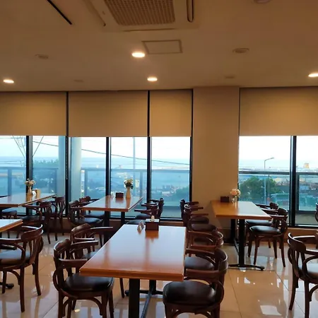 Sims Hotel-2