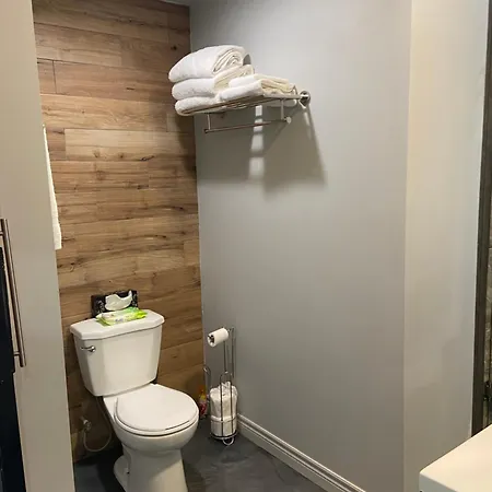 Wellington Street Guest House-2