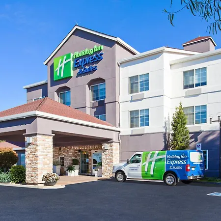 Holiday Inn Express & Suites Oakland - Airport By Ihg-3