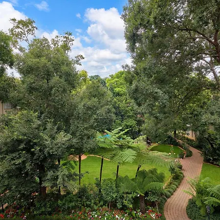 Protea Hotel By Marriott Johannesburg Balalaika Sandton-2